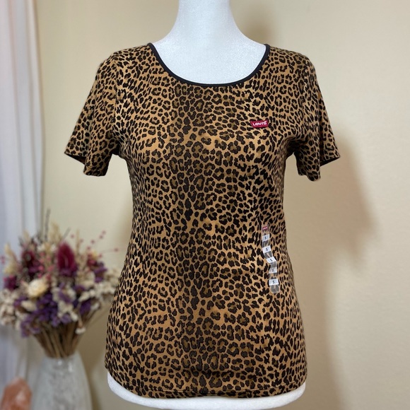 Levi’s Leopard Print Baby Tee - Picture 2 of 6